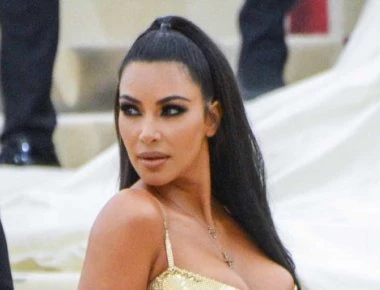 Μια τολμηρή φωτογραφία από το παρελθόν ανέσυρε η πληθωρική Κιμ Καρντάσιαν (φωτό)